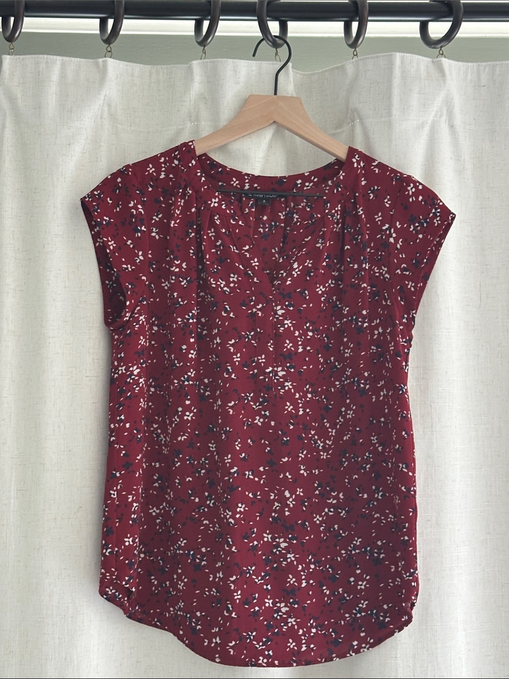 41 Hawthorn Burgundy Floral Blouse Size Small Recycled Polyester